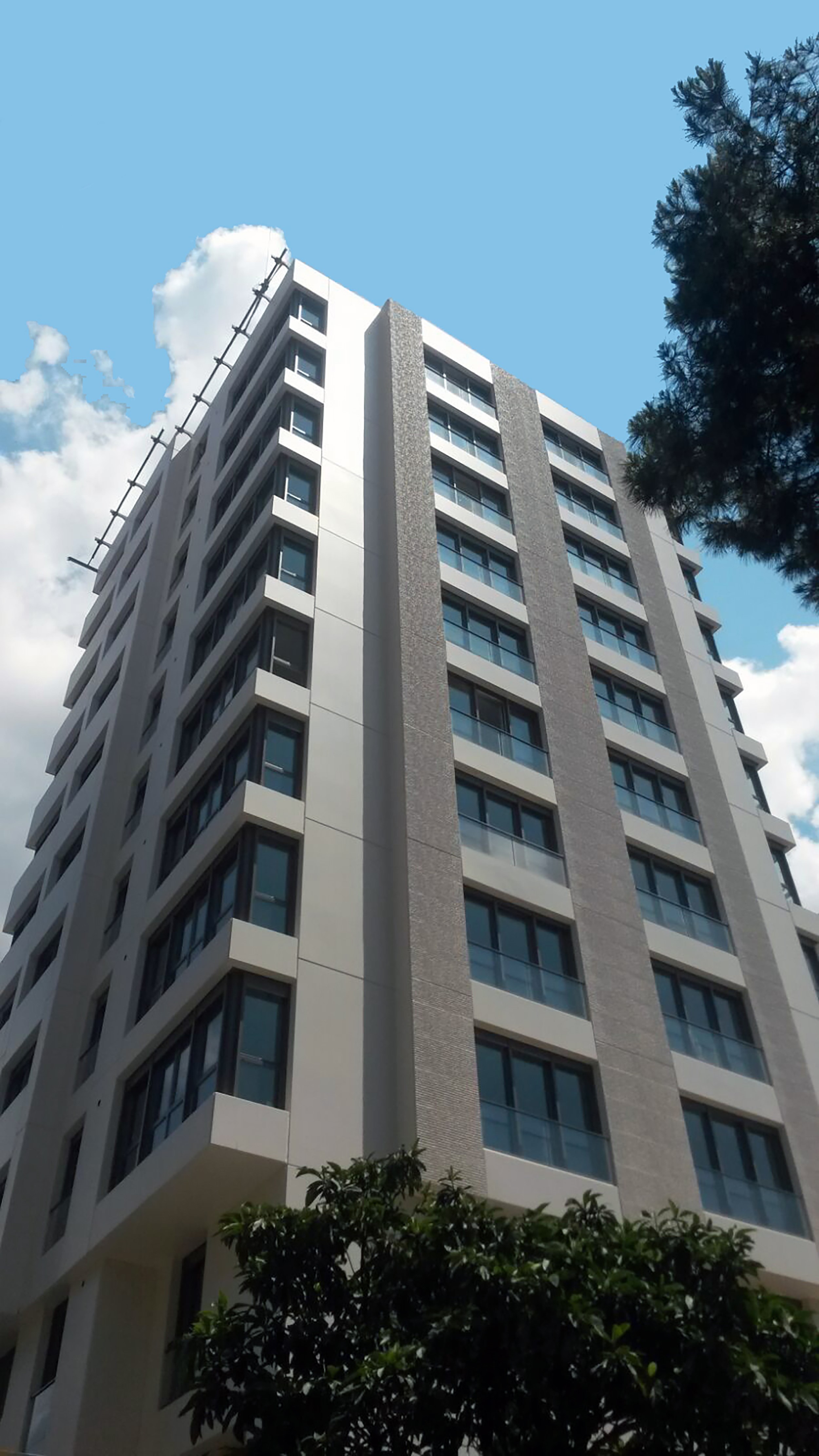 Tamiş Apartman, Suadiye